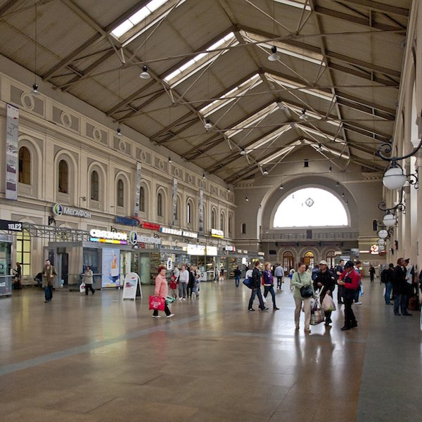 La stazione Baltisky: il terminale fu costruito dall’architetto Alexander Krakau sul modello di Gare de l’Est a Parigi