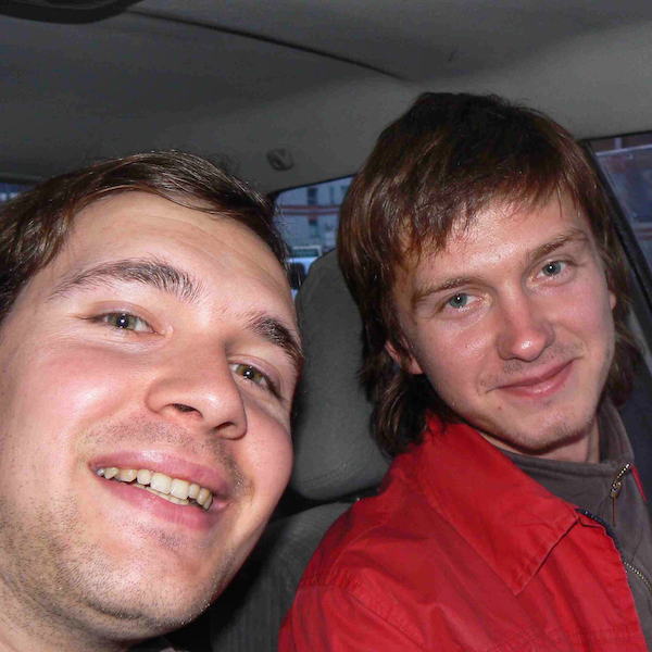 Nikolaj, il fratello della ragazza che mi ha ospitato tramite Couchsurfing, mi accompagna alla stazione