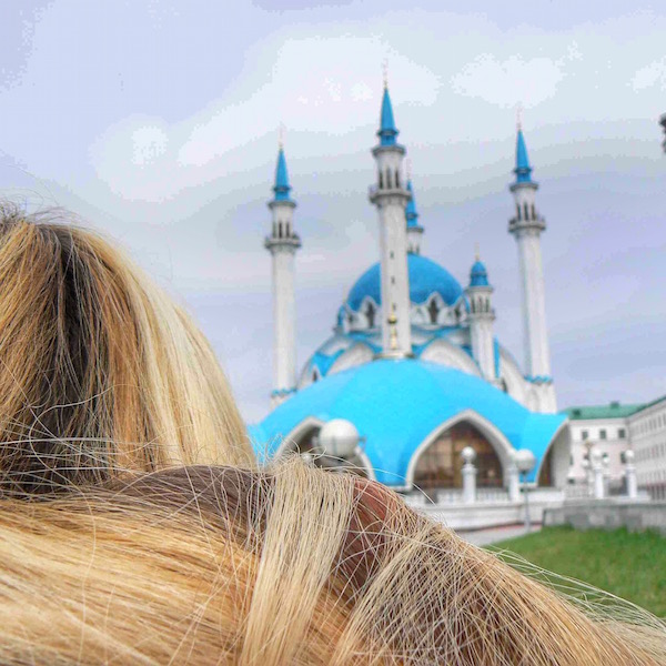 La famosa moschea accanto al Cremlino a Kazan: a due passi c'è anche una chiesa cristiana ortodossa e questo incrocio di culture è inebriante